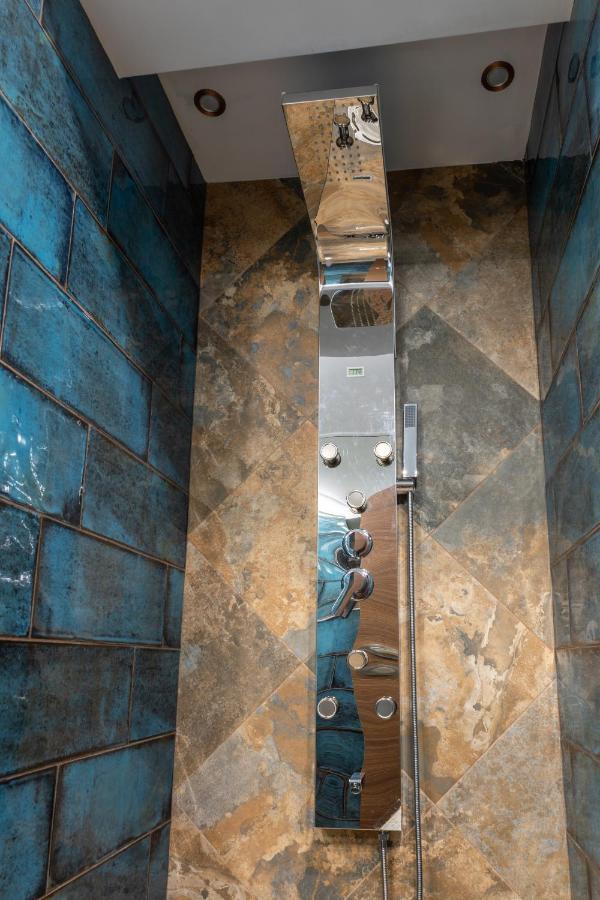 Hidden Bank: Digger'S Dream Apartment Plovdiv Bagian luar foto