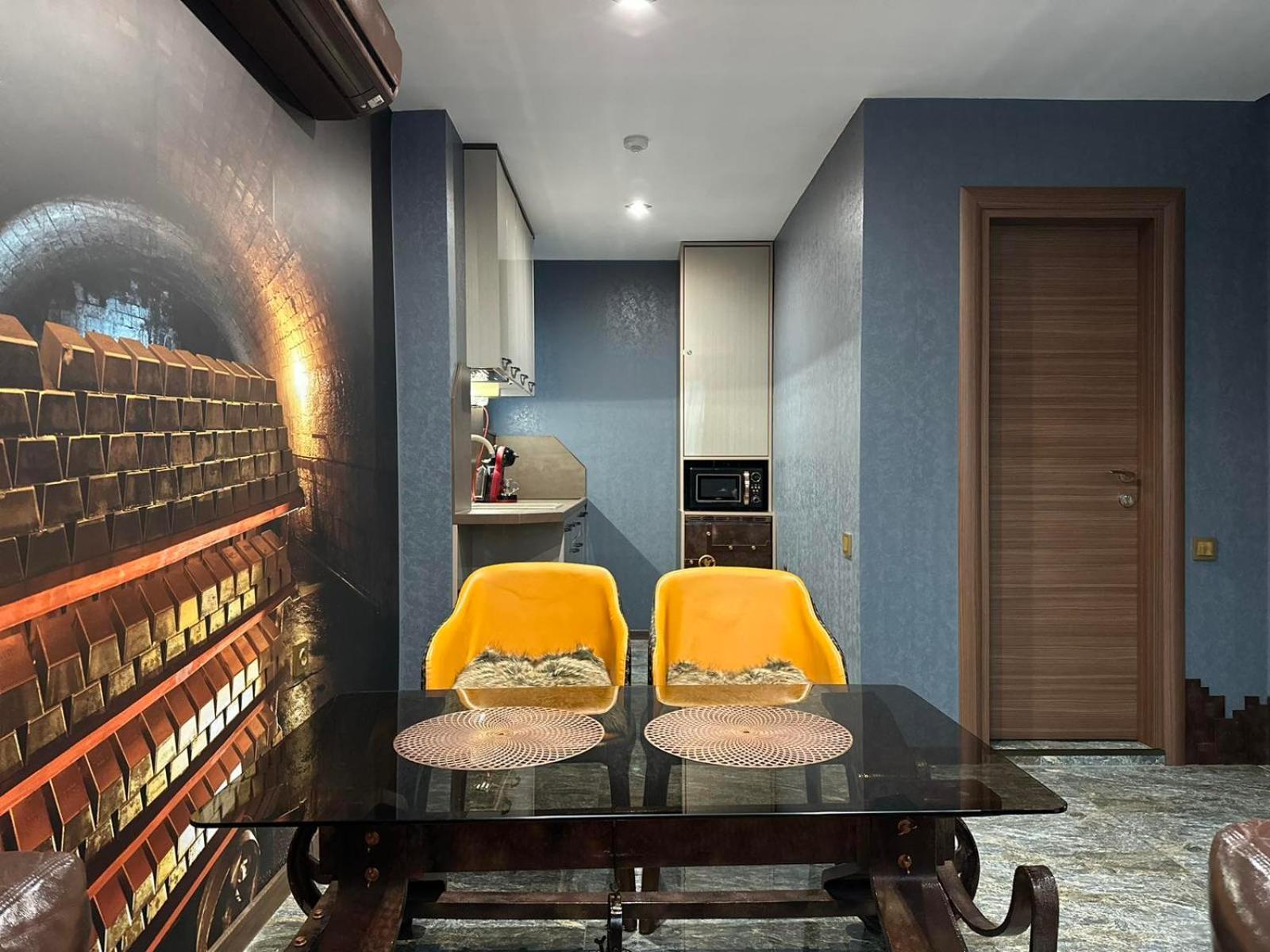 Hidden Bank: Digger'S Dream Apartment Plovdiv Bagian luar foto